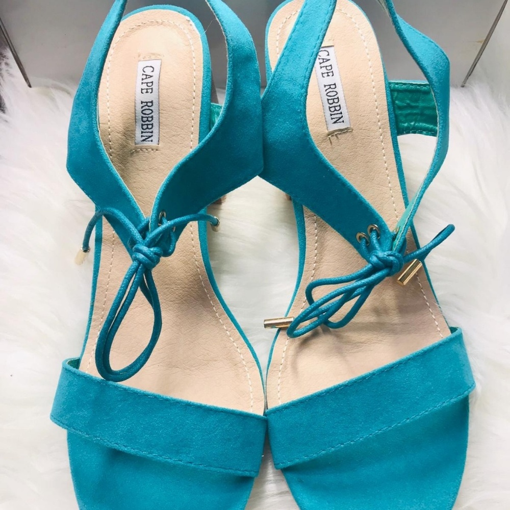 ๐๏ธ Open Toe Lace Up Turquoise Chunky Heel Shoes - Picture 5 of 6